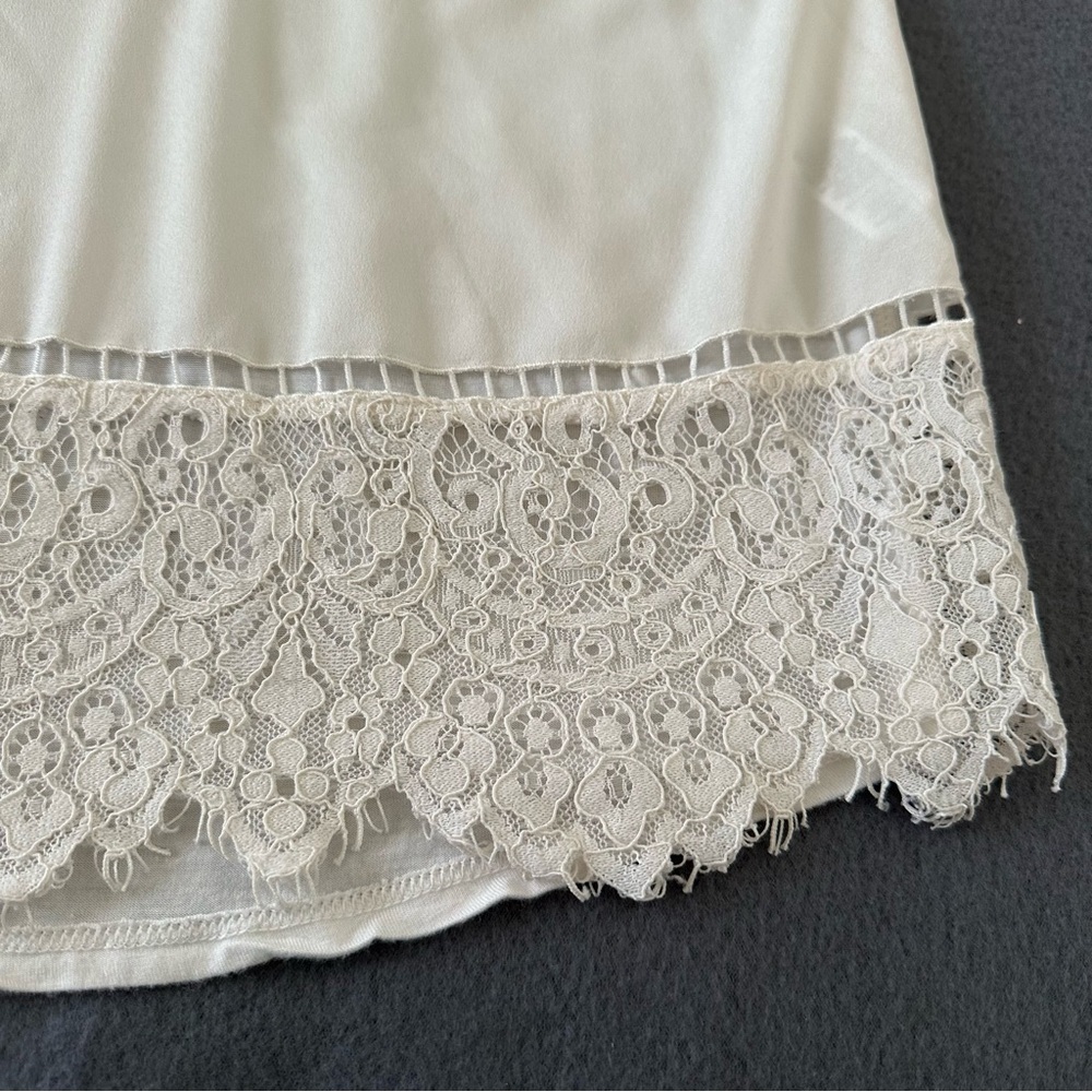 Express Womens White Beaded Lace Trim Cami Top Flowy Soft Size S - Picture 5 of 10